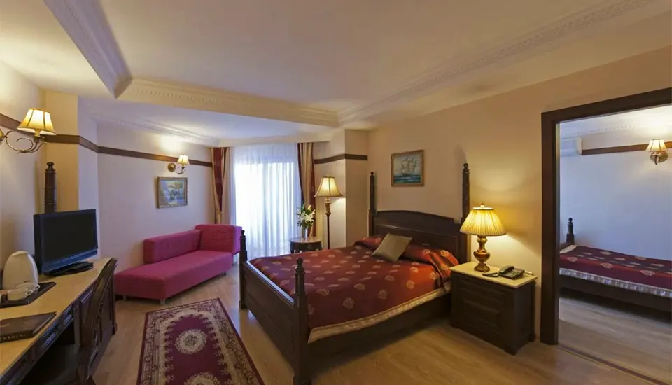 هتل دلفین پالاس آنتالیا